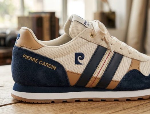 Sneaker pierre cardin retro chi tiết logo và chất liệu